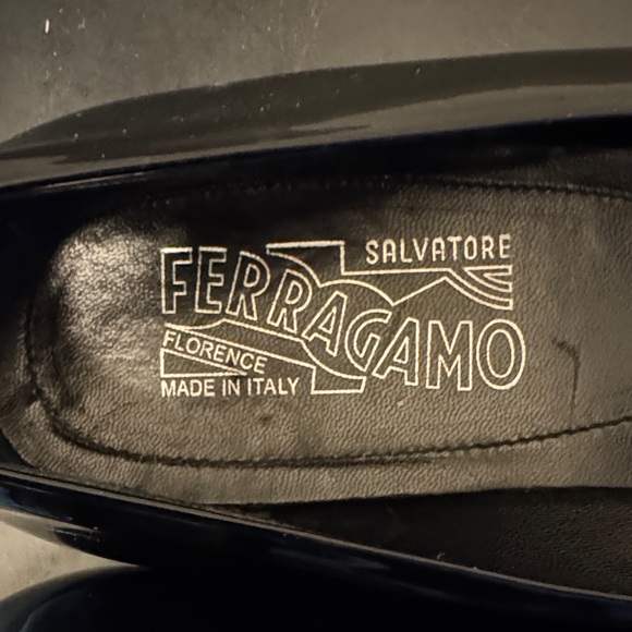 Salvatore Ferragamo Black Patent Leather Flats with Ferragamo Signature Bow, 9B - Picture 5 of 15